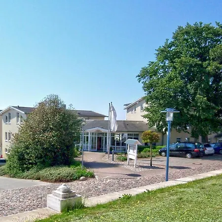Mit Meerblick Und Balkon, Gratis Nutzung Vom Ahoi Erlebnisbad Und Sauna In Sellin - Meeresblick 48 *